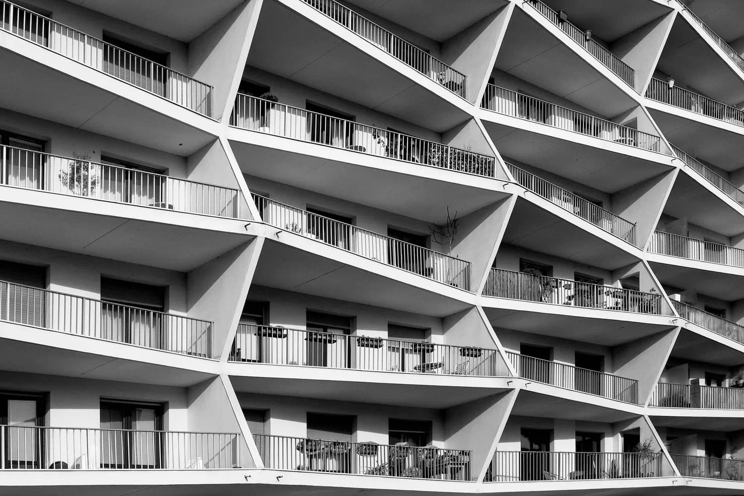 RENNES ARCHITECTURE LE TRIMARAN MODERN 