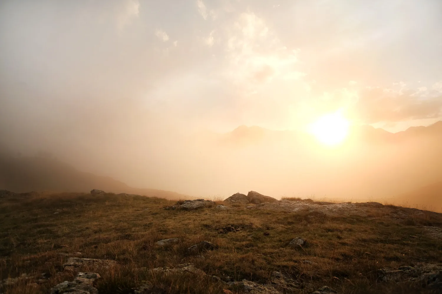 GAVARNIE SUNSET MOUNTAIN 